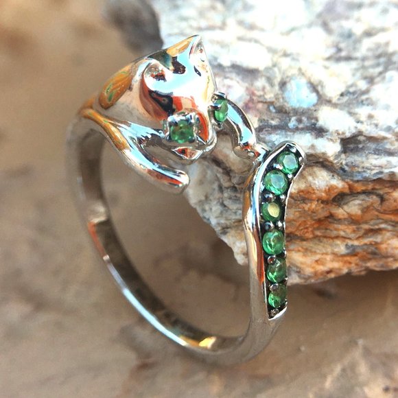 Genuine Tsavorite 925 Wraparound Cat Ring Sterling Silver Green Garnet Sz 6 or 9 - Picture 1 of 14